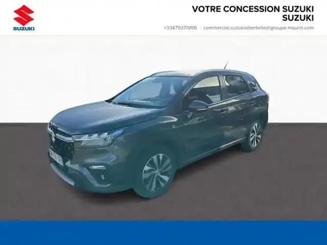 Titan dark gray métallisée Utilisé 2024 Suzuki SX4 S-Cross Style SUV | 27 490 € - Image 1/4