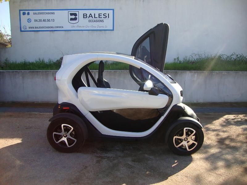 Blanc Utilisé 2023 Renault Twizy Intens Citadine | 10 500 € - Image 1/3