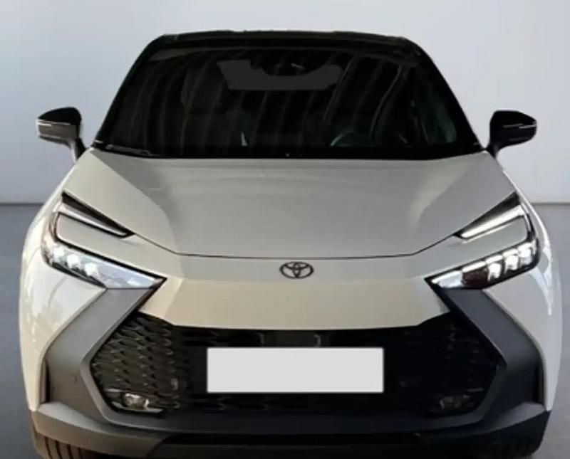 Blanc Occasion 2025 Toyota C-HR SUV | 31 617 € - Image 1/4