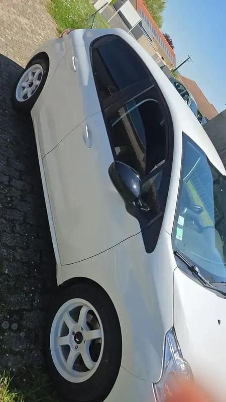 Utilisé 2013 Peugeot 208 Citadine | 5 000 € (Prix juste) - Image 1/4