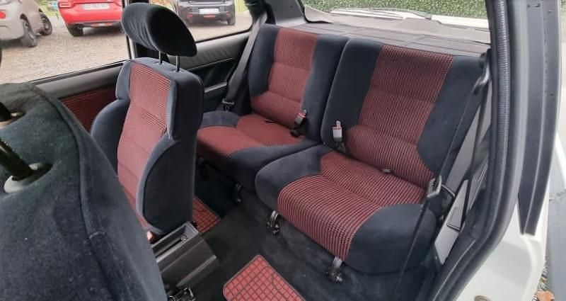 Occasion Peugeot 309 GTi 130 ch (95 kW) 1991 Citadine
