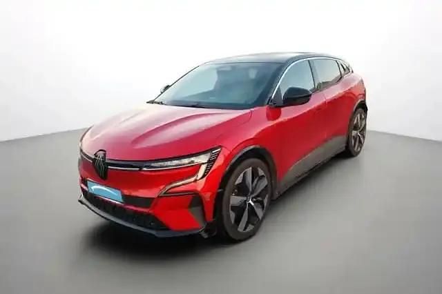 Rouge nnp noir gne Occasion 2022 Renault Megane E-Tech Berline | 23 990 € (Prix juste) - Image 1/4
