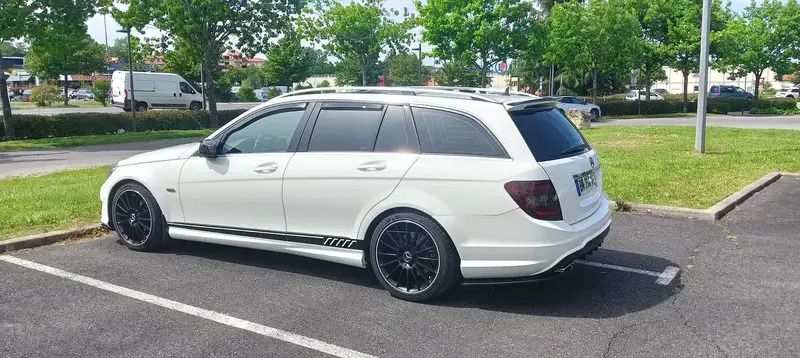 Blanc Utilisé 2011 Mercedes C220 AMG Break | 12 900 € - Image 1/4