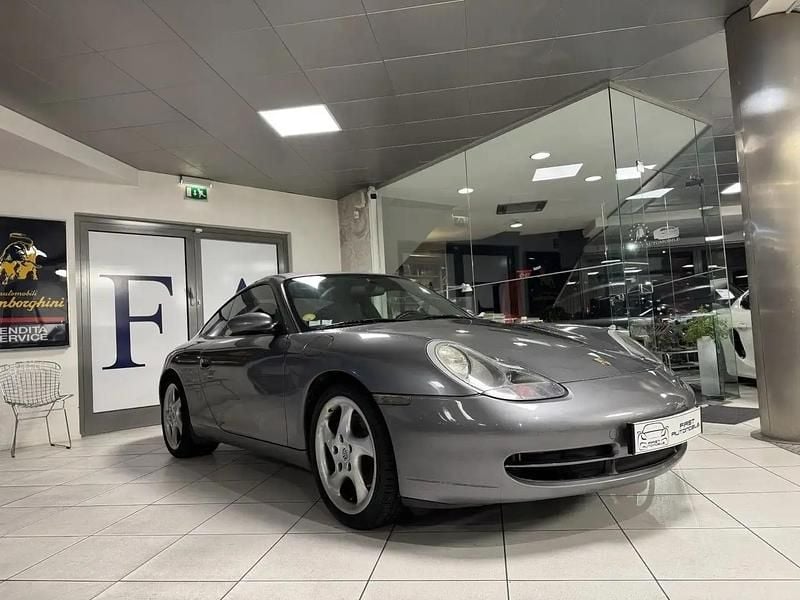 Gris Occasion 2001 Porsche 911 Carrera Coupé | 32 900 € - Image 1/4