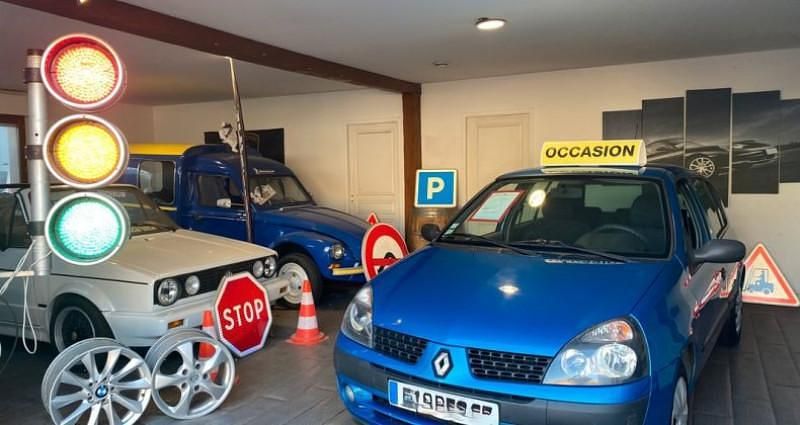 Utilisé 2002 Renault Clio II Authentique Citadine | 2 990 € (Bon prix) - Image 1/4