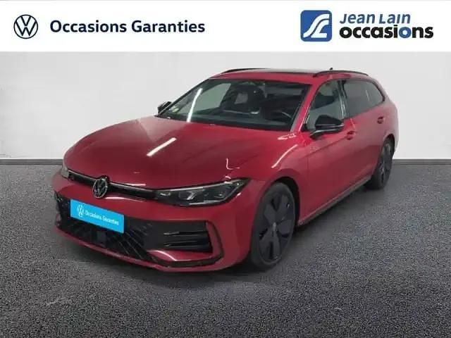 Rouge chili Occasion 2024 VW Passat Break | 37 190 € (Prix assez cher) - Image 1/4