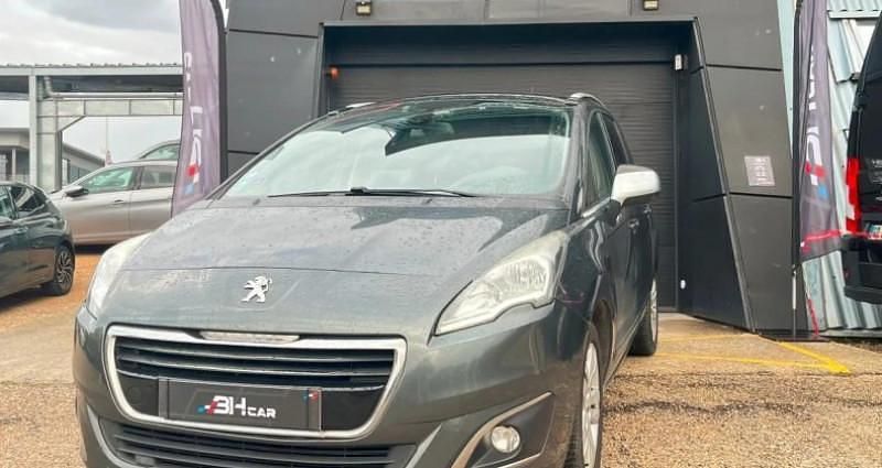 Gris Occasion 2016 Peugeot 5008 Monospace | 4 990 € - Image 1/4