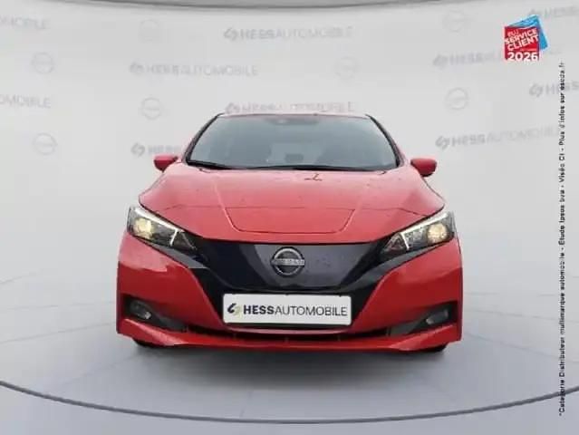 Occasion Nissan Leaf Acenta 111 kW (152 ch) 2023 Rouge Citadine