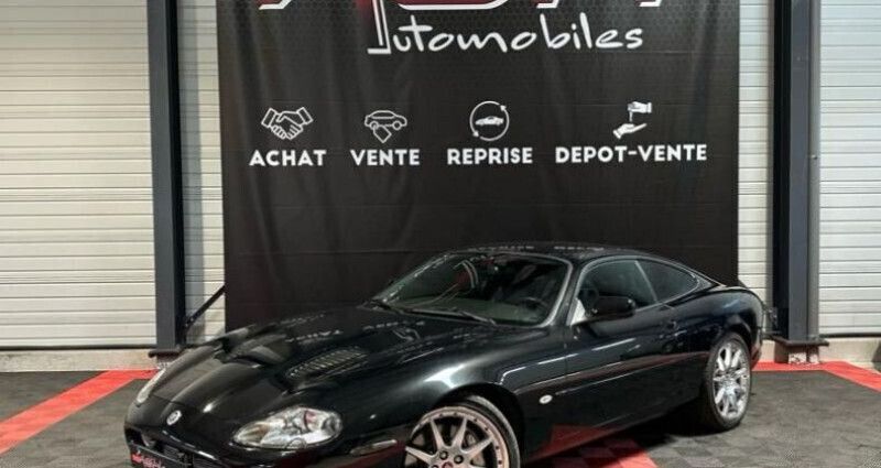 Noir Utilisé 2002 Jaguar XK8 R Coupé | 28 490 € - Image 1/4