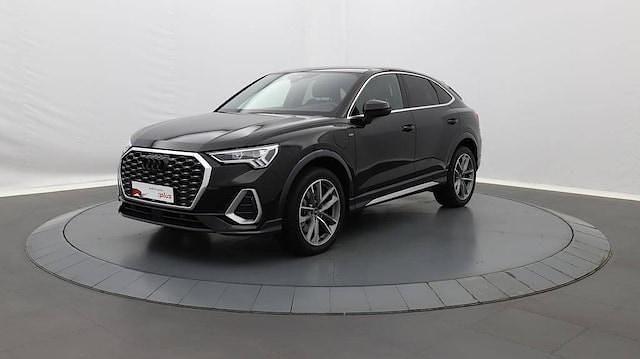 Noir mythe métallisé Utilisé 2022 Audi Q3 Sportback S-Line SUV | 38 799 € - Image 1/4