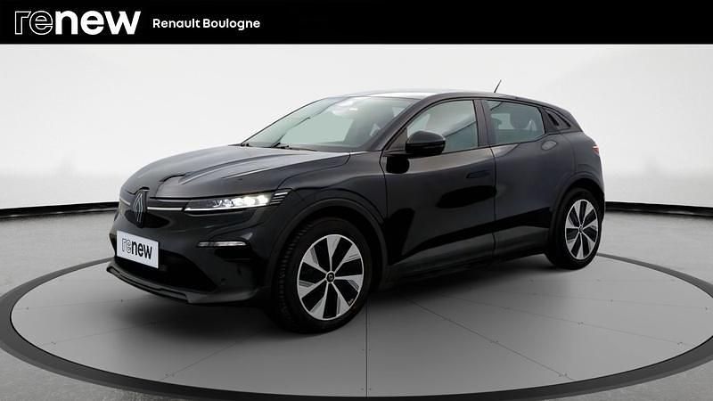 Noir Utilisé 2023 Renault Mégane Evolution Berline | 25 390 € (Prix juste) - Image 1/4