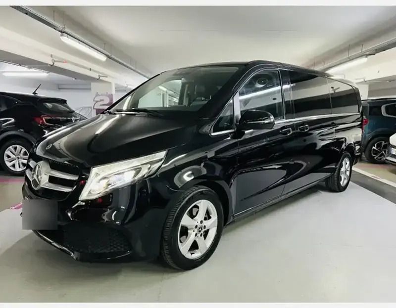Noir Utilisé 2020 Mercedes V220 Avantgarde Monospace | 45 900 € (Prix juste) - Image 1/4