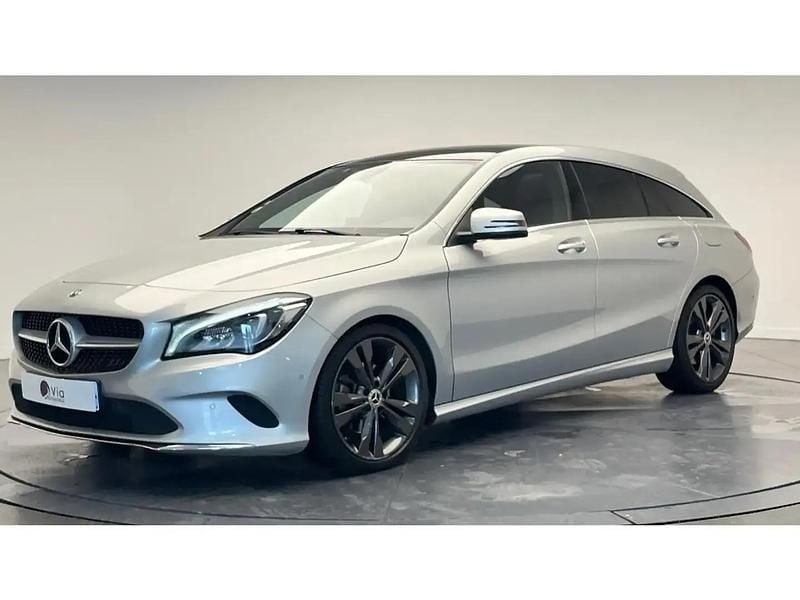 Utilisé 2018 Mercedes CLA200 Shooting Brake Break | 16 990 € (Super prix) - Image 1/4
