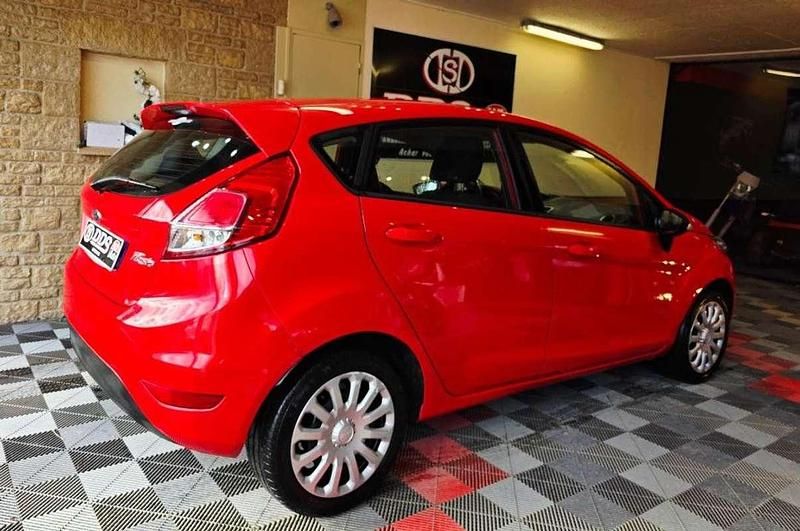 Occasion Ford Fiesta Titanium 95 ch (69 kW) 2016 Rouge Citadine