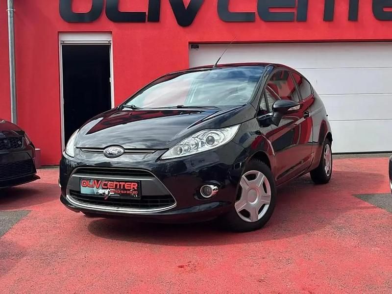 Noir Utilisé 2012 Ford Fiesta Titanium Citadine | 5 800 € - Image 1/4