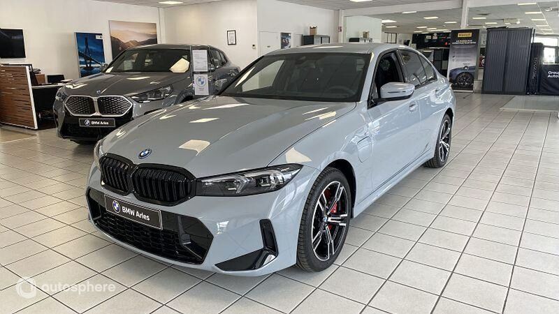 Gris Nouvelle 2025 BMW 330 M Sport Berline | 63 599 € (Prix cher) - Image 1/4