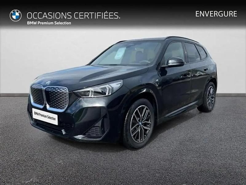 Noir Nouvelle 2025 BMW iX1 M Sport SUV | 54 900 € (Prix juste) - Image 1/4