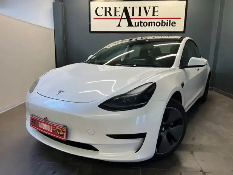 Blanc Utilisé 2022 Tesla Model 3 Standard Range Berline | 29 900 € (Prix juste) - Image 1/4