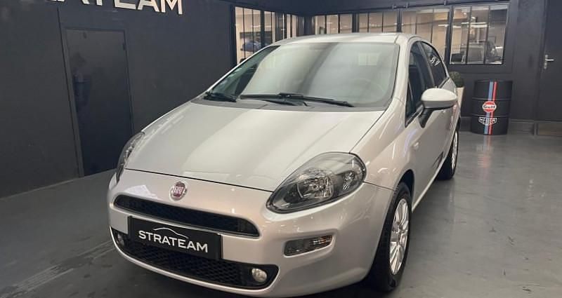Gris Utilisé 2014 Fiat Punto Lounge Citadine | 7 990 € (Prix cher) - Image 1/4