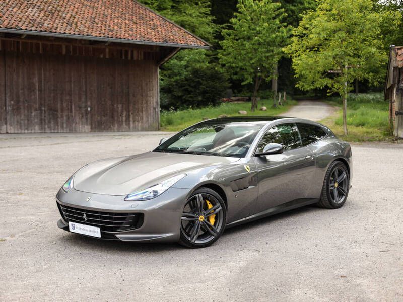 Gris Utilisé 2017 Ferrari GTC4Lusso Coupé | 184 950 € - Image 1/4