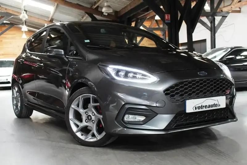 Gris Utilisé 2019 Ford Fiesta ST Citadine | 19 890 € (Prix juste) - Image 1/4