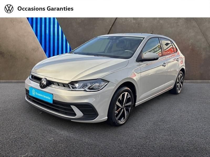 Gris Occasion 2023 VW Polo Life Berline | 17 900 € (Bon prix) - Image 1/4