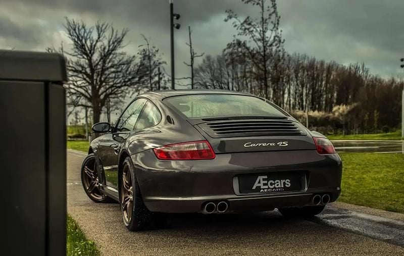 Gris Occasion 2006 Porsche 997 Sport Coupé | 69 950 € - Image 1/4