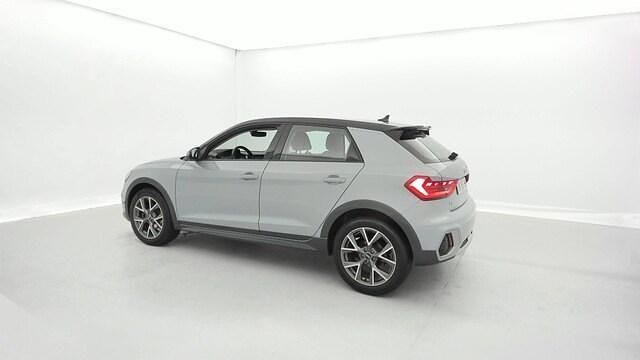 Occasion Audi A1 Design 110 ch (80 kW) 2023 Gris flèche nacré SUV