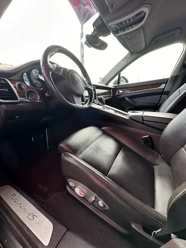 Utilisé 2012 Porsche Panamera 4S Berline | 21 000 € - Image 1/4
