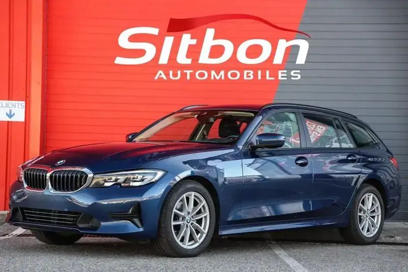 Bleu Utilisé 2022 BMW 318 Comfort Edition Break | 27 970 € (Super prix) - Image 1/4