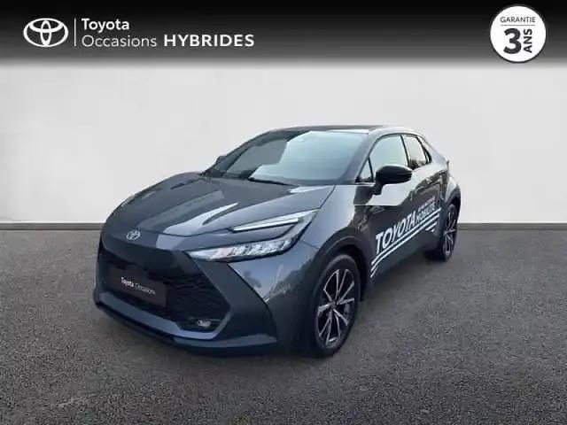 Gris Utilisé 2025 Toyota C-HR Design SUV | 33 900 € - Image 1/4
