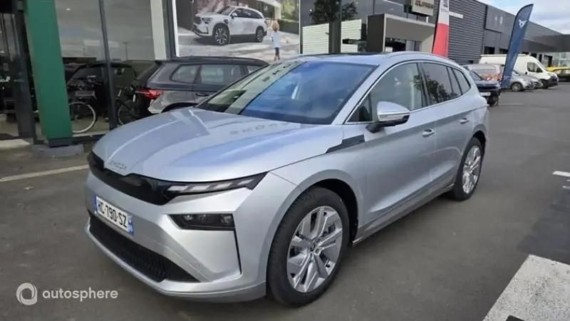 Gris Utilisé 2025 Skoda Enyaq iV SUV | 45 999 € (Prix cher) - Image 1/4