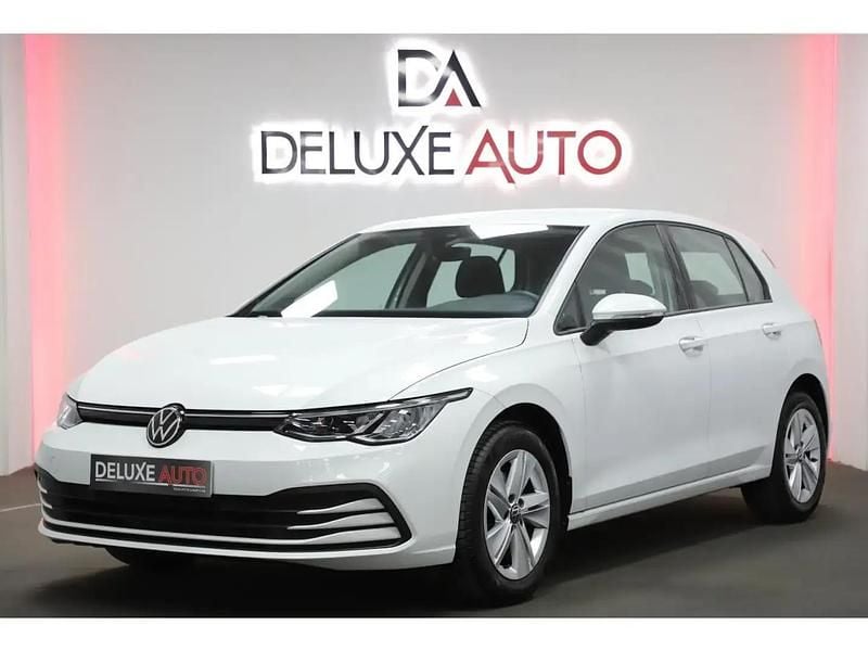 Blanc Occasion 2023 VW Golf Life Berline | 25 490 € (Bon prix) - Image 1/4