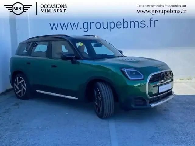 Vert Occasion 2025 Mini Countryman Favoured SUV | 47 690 € - Image 1/4