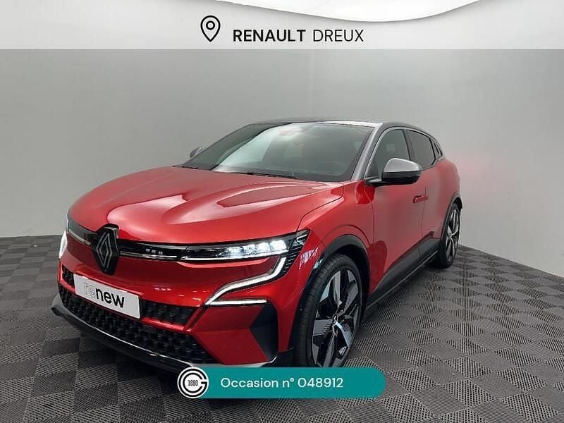 Rouge Occasion 2022 Renault Megane E-Tech Techno Berline | 22 990 € (Prix juste) - Image 1/4