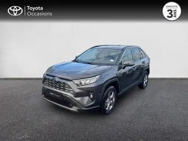 Gris atlas métallisé Occasion 2022 Toyota RAV4 Hybrid Business Edition SUV | 30 990 € (Bon prix) - Image 1/4