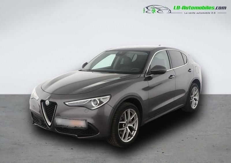 Utilisé 2017 Alfa Romeo Stelvio SUV | 27 600 € (Prix juste) - Image 1/4