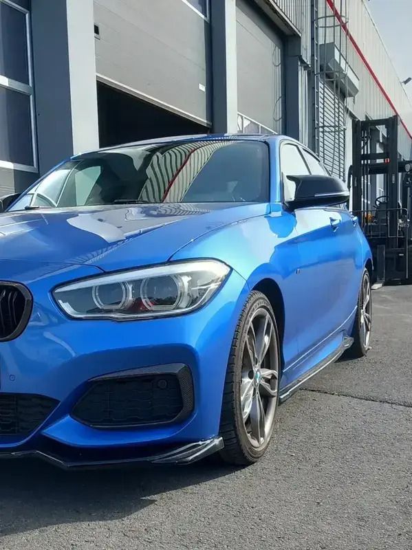 Bleu Utilisé 2015 BMW M135 Sport Line Citadine | 27 500 € (Prix juste) - Image 1/4