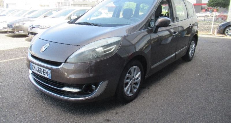 Utilisé 2012 Renault Scénic III Monospace | 4 990 € - Image 1/4