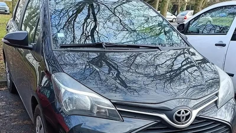 Utilisé 2016 Toyota Yaris Berline | 6 800 € (Prix juste) - Image 1/4