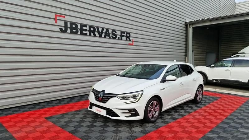 Blanc Occasion 2022 Renault Mégane IV Intens Berline | 17 990 € (Prix juste) - Image 1/4