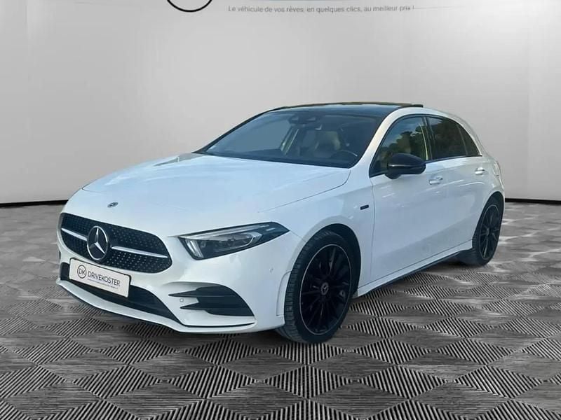 Blanc Occasion 2021 Mercedes A250 AMG line Berline | 24 490 € (Bon prix) - Image 1/4