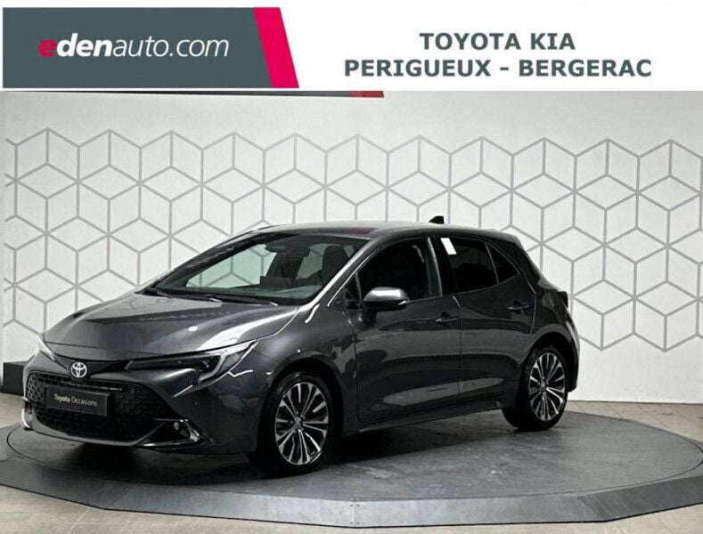 Utilisé 2024 Toyota Corolla Design Citadine | 27 900 € (Bon prix) - Image 1/4