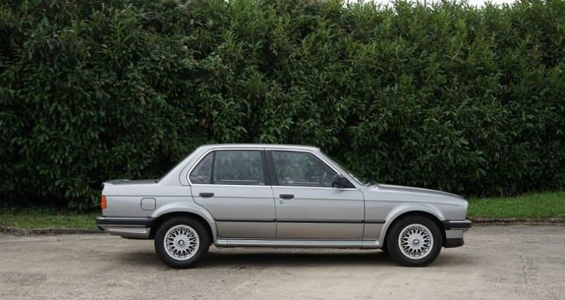 Occasion BMW 325 Sport Line 170 ch (125 kW) 1987 Gris Berline