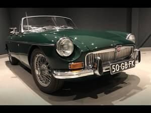 Vert Utilisé 1974 MG B Cabriolet | 23 950 € - Image 1/4