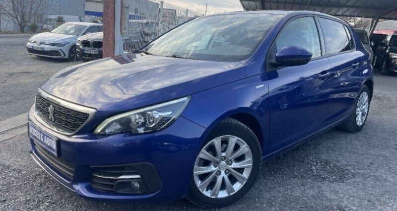 Utilisé 2018 Peugeot 308 Style Berline | 8 990 € (Prix juste) - Image 1/4