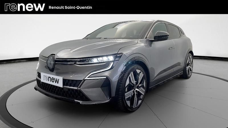 Gris Utilisé 2022 Renault Mégane Iconic Berline | 25 490 € (Prix juste) - Image 1/4