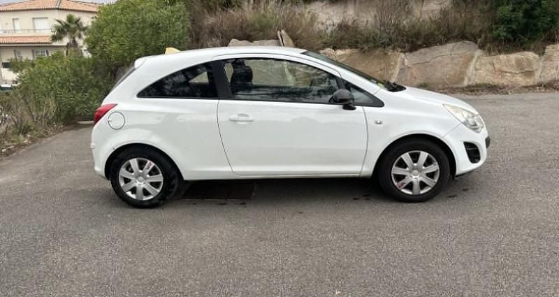 Occasion Opel Corsa Edition 75 ch (55 kW) 2011 Citadine
