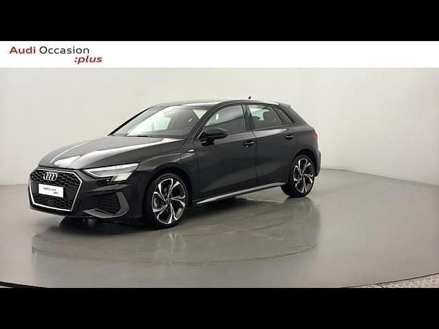 Noir mythe métallisé Utilisé 2023 Audi A3 Sportback e-tron S-Line Berline | 30 799 € (Prix juste) - Image 1/4