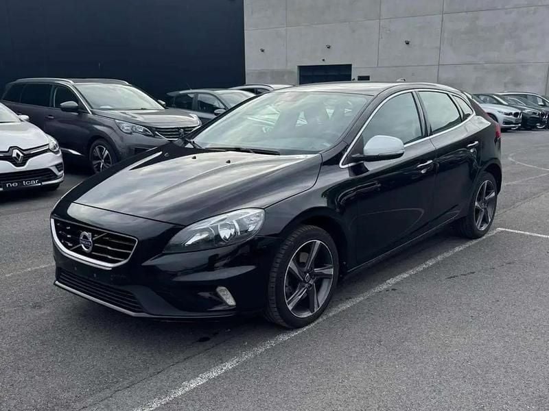 Noir Occasion 2015 Volvo V40 R-Design Berline | 5 790 € (Super prix) - Image 1/4